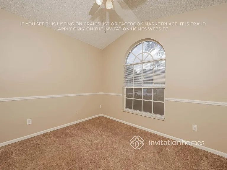 7699 Thornlee Dr — Photo 13