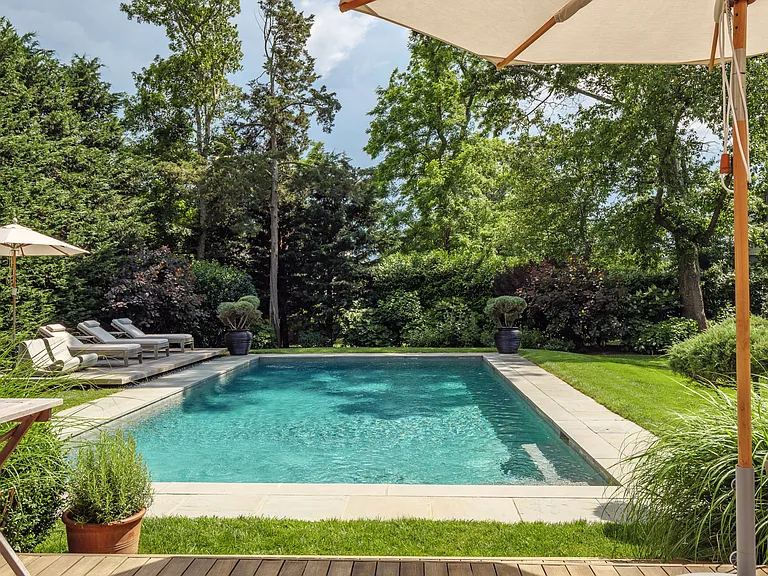 38 Fresh Pond Rd — Photo 3