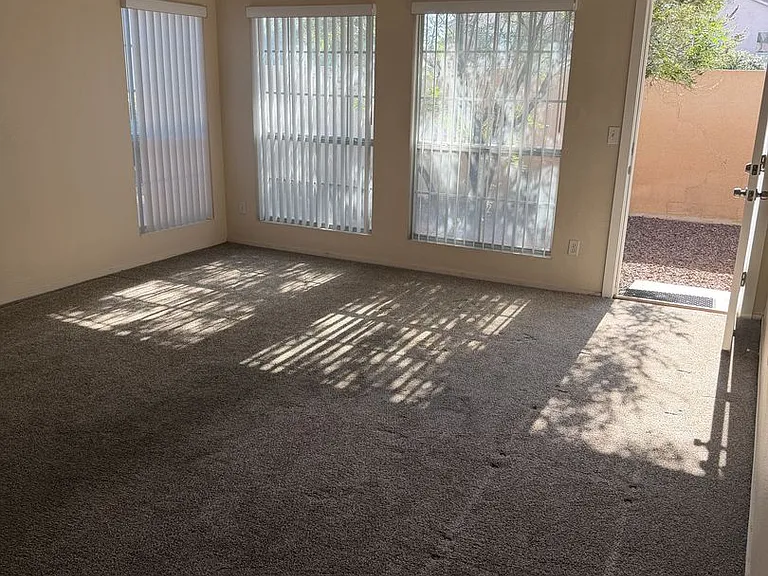 5408 Cove Point Dr — Photo 18