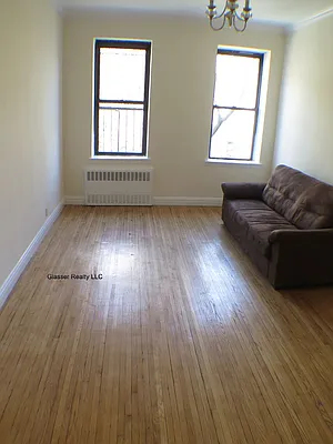 Rented by Glasser Realty LLC | media 9