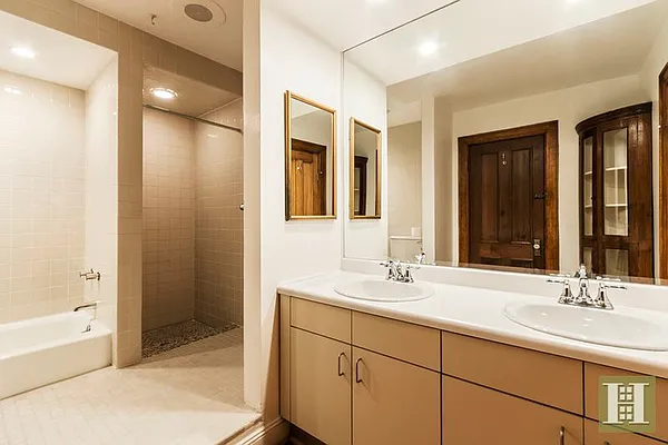 Rented by Halstead Real Estate | media 4