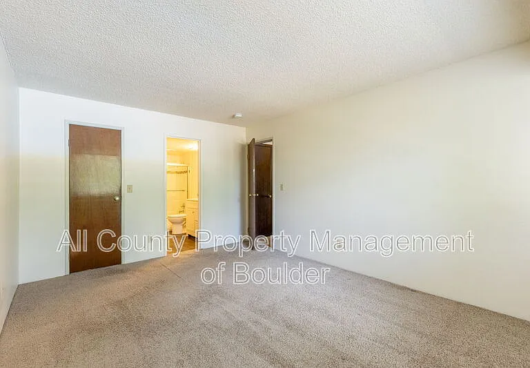 600 Manhattan Dr #5B — Photo 16