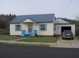 618 7th Ave, Sweet Home, OR 97386