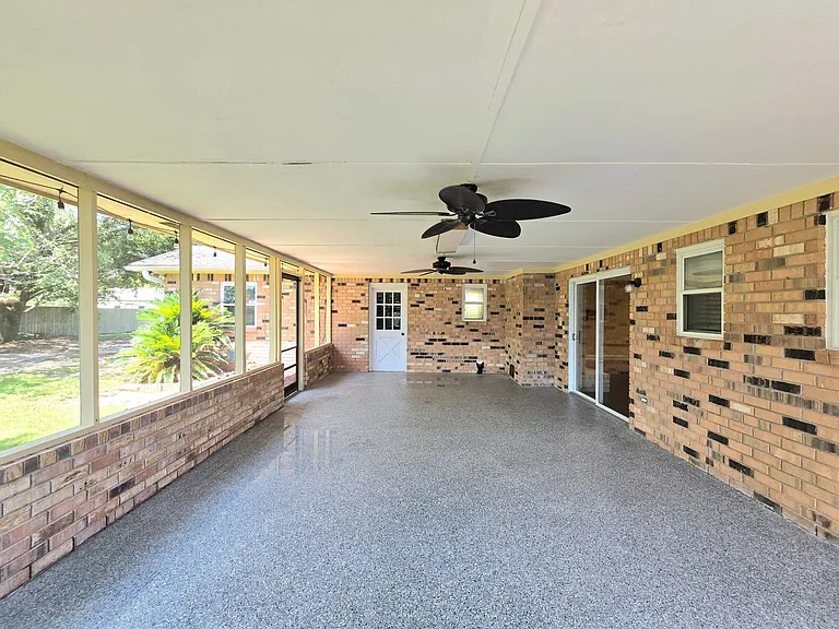 6819 Kitty Hawk Cir — Photo 14