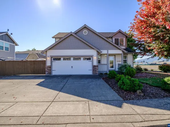 1015 Turtledove Loop, Lebanon, OR 97355