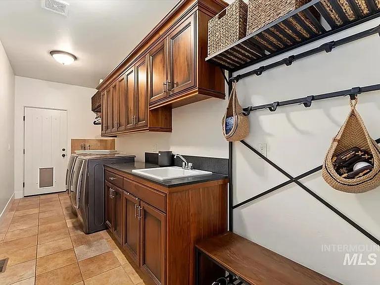 966 W Watersford Dr — Photo 30