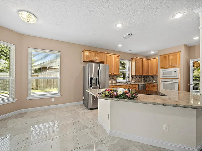 22430 Water Edge Ln — Photo 14