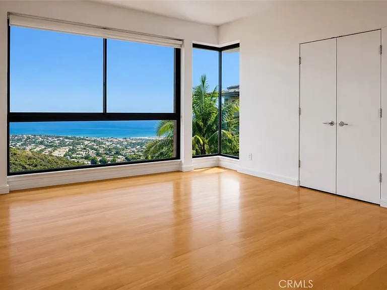 1326 Skyline Dr — Photo 39