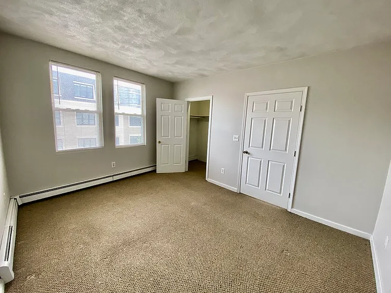 594 Somerville Ave #2B — Photo 14