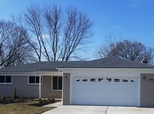 26736 Allen Rd, Woodhaven, MI 48183