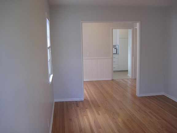 2nd image of 1044 14th St APT A