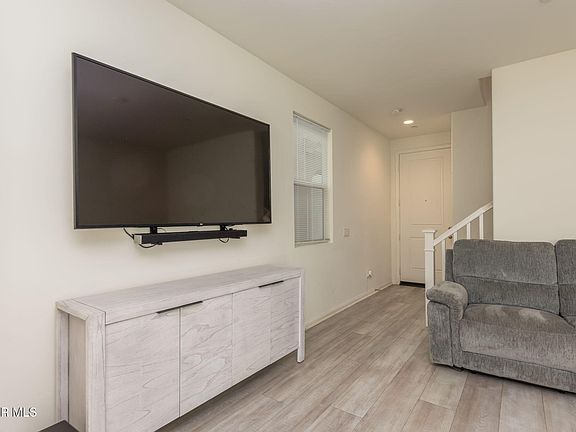 5th image of 358 Campbell Ct