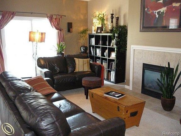 3rd image of 40510 Blythefield Ln