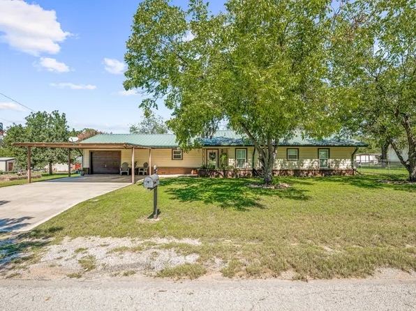 617 E Ross Ave, De Leon, TX 76444