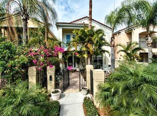 1018 Royal Pass Rd, Tampa, FL 33602