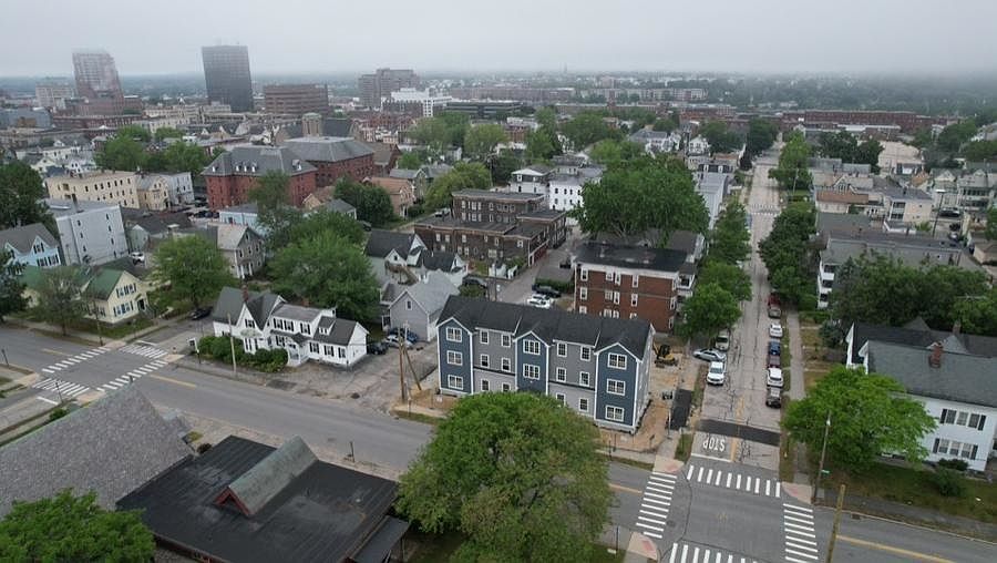 680 Union Street, Manchester, NH 03104 MLS 4940627 Zillow