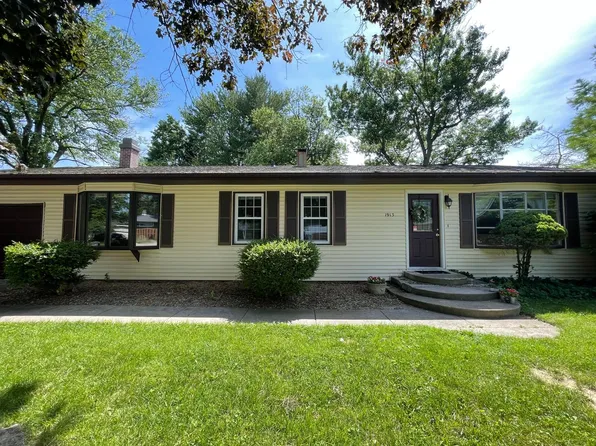 1913 Indian Trail Dr, West Lafayette, IN 47906