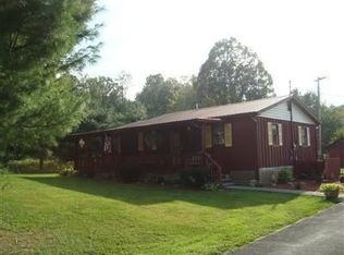 19 Bluegrass Rd, East Bernstadt, KY 40729