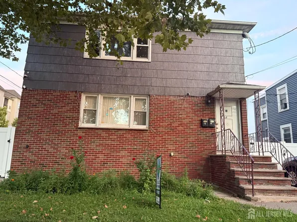 68 Christopher St Floor 2, Carteret, NJ 07008