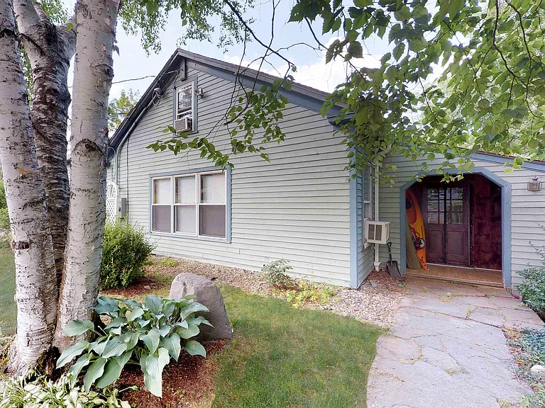 48 Southampton Rd #FRONT — Photo 2