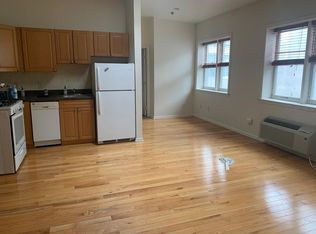 1227 Bainbridge St #3B, Philadelphia, PA 19147