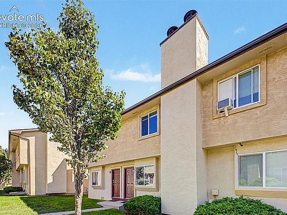 2nd image of 3135 Starlight Cir