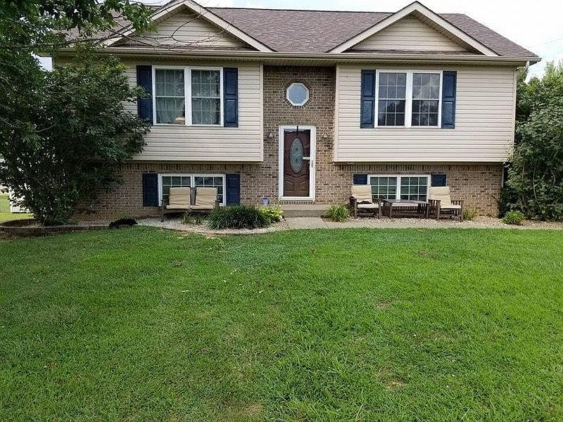 1st image of 300 Blue Valley Ct