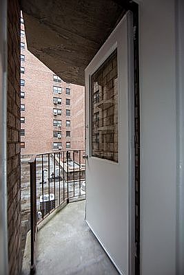 5th image of 77 W 15th St #615