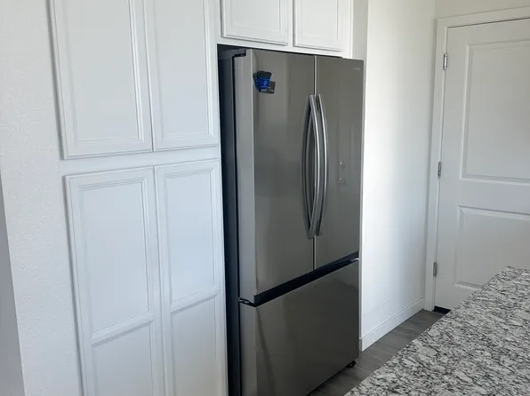 61 Aurum Park Ct, Sacramento, CA 95838