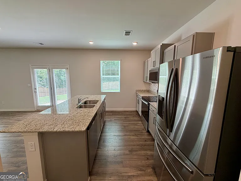 8233 Bluewater Dr — Photo 10