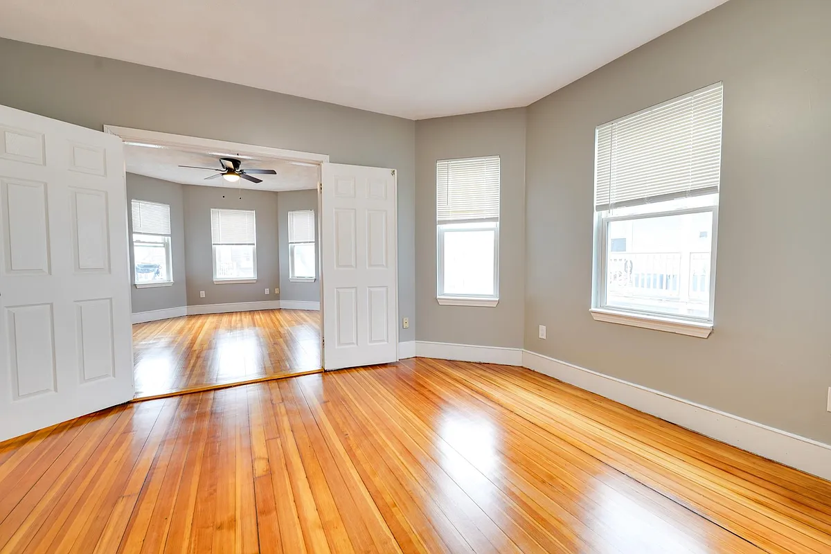 Building Photo - 6 Ridgewood St #3