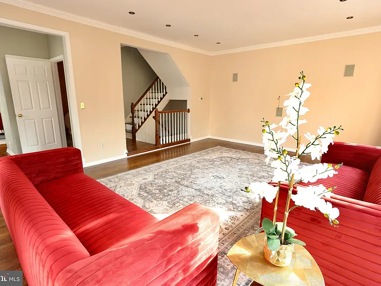 6633 Creek Point Way — Photo 21