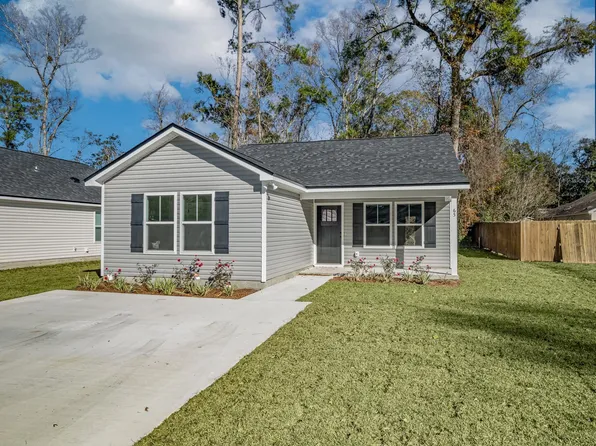 66 Cochise St, Crawfordville, FL 32327