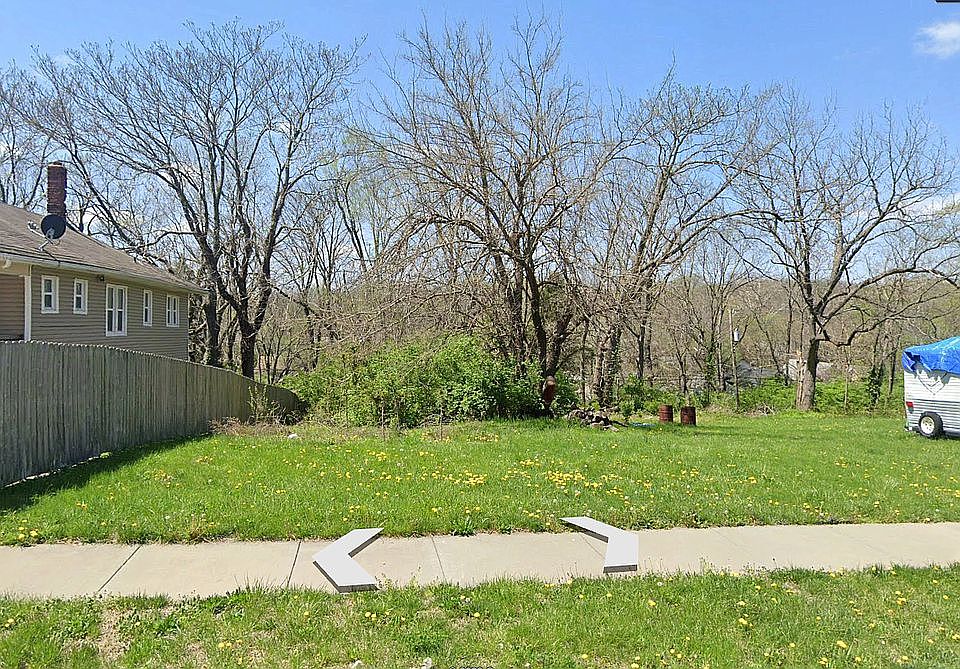 2nd image of 4234 Olive St