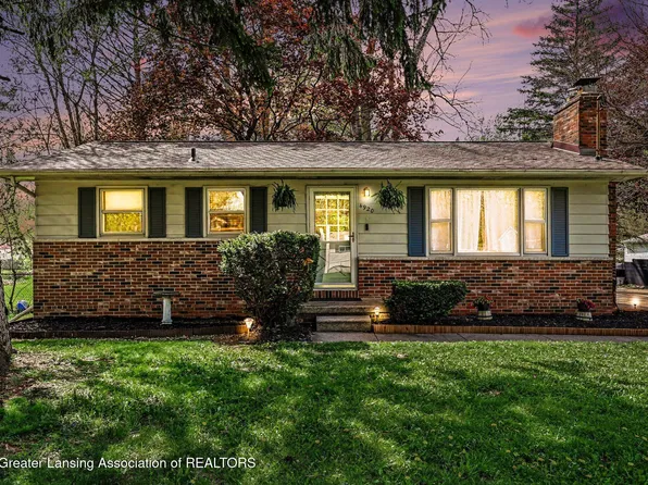 4920 Ballard Rd, Lansing, MI 48911