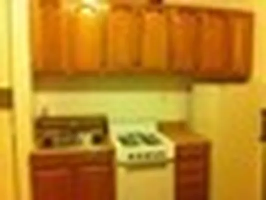 Rented by Kings Court Real Estate | media 9