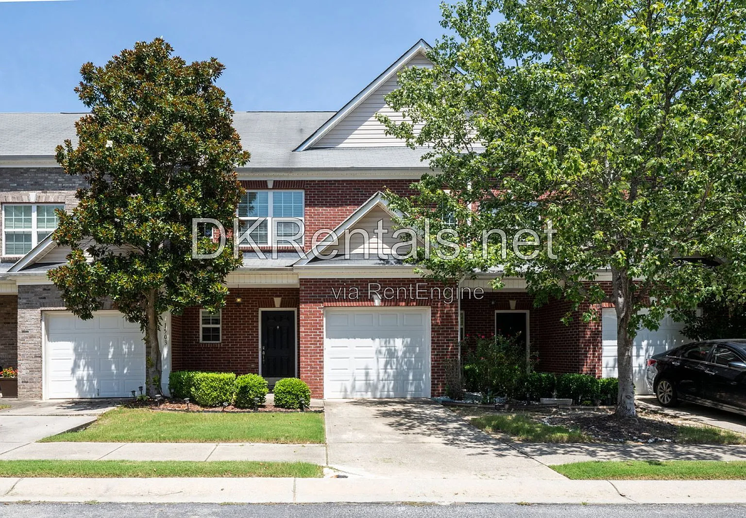 3 bed, 2.5 bath, 1590 sqft, $1,900 — Photo 1