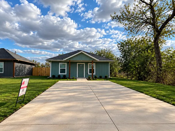 1816 SW Monroe Ave, Lawton, OK 73501