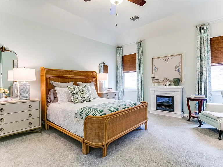 1258 Ocean Breeze Dr — Photo 8