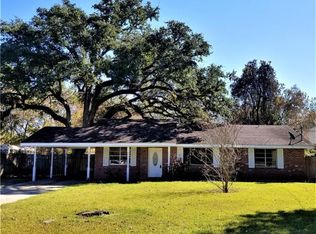 823 Marigny Ave, Mandeville, LA 70448