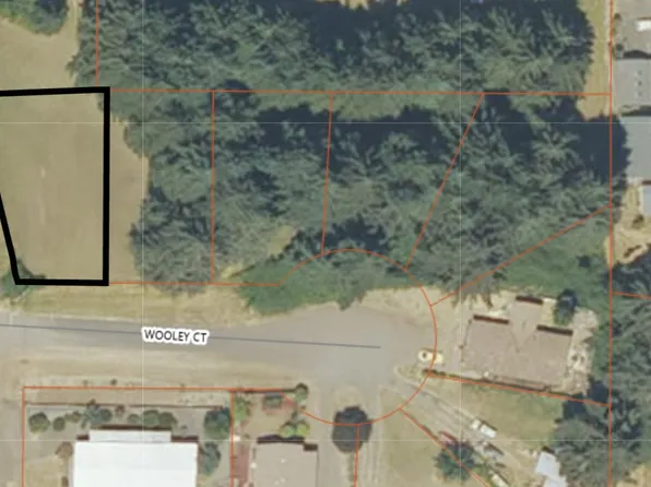 1089 Wooley Ct, Yoncalla, OR 97499