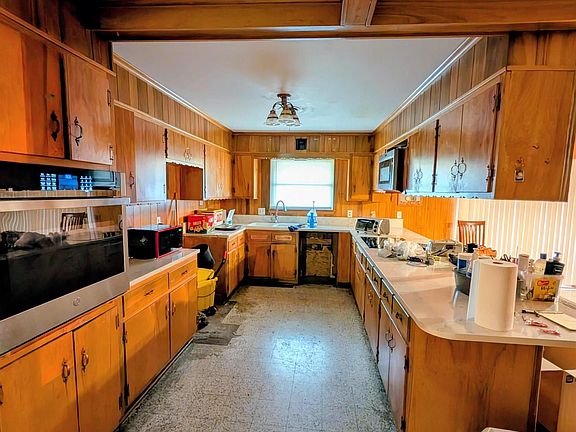 2nd image of 2403 W 40th Ave