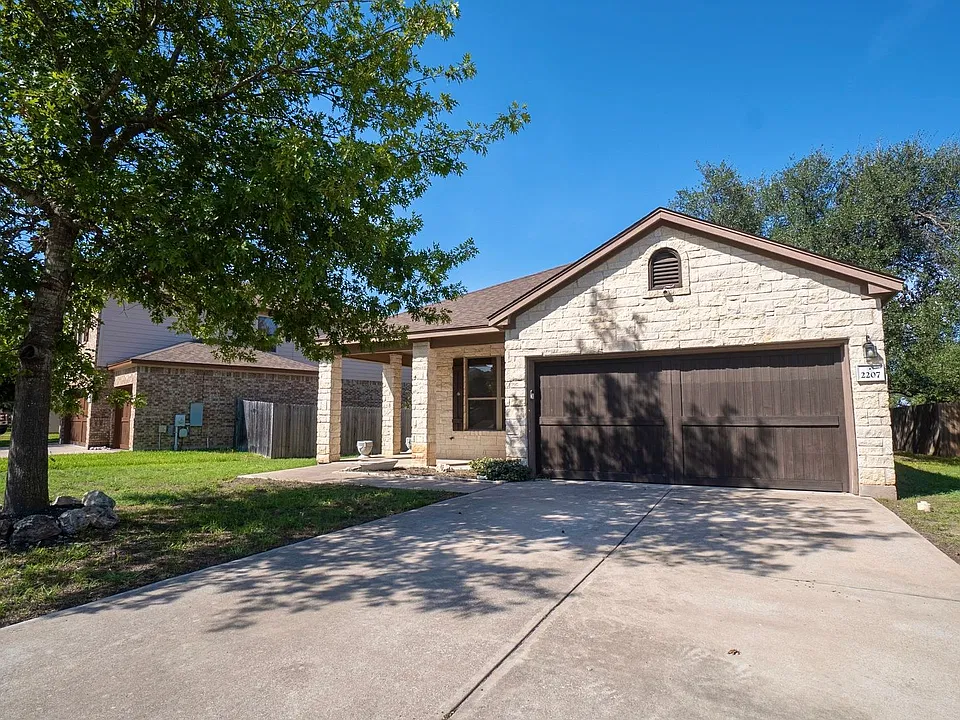 2207 Old Sterling Rd
