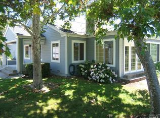 9444 Lakewood Dr, Windsor, CA 95492