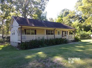 1327 Mount Alban Rd, Vicksburg, MS 39180