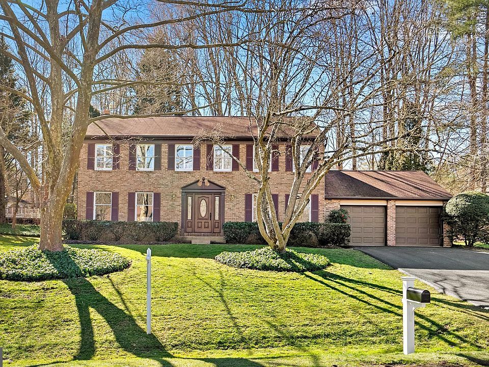 1st image of 9605 Locust Hill Dr