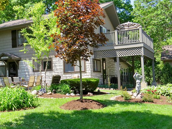 2nd image of 40300 N Oak Dr