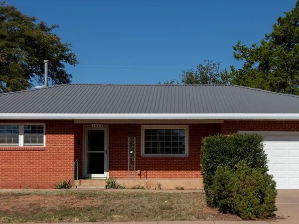 1012 Kathie Dr, Clovis, NM 88101