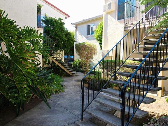 2nd image of 16800 Barnell Ave