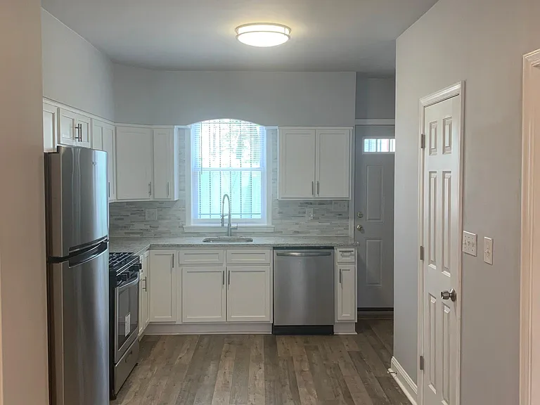 1641 N Patterson Park Ave — Photo 8